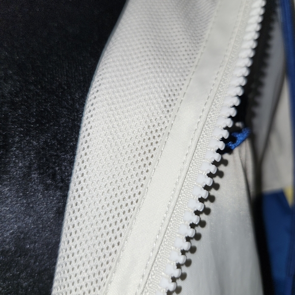 Nike Windrunner Jacket - Picture 12 of 13